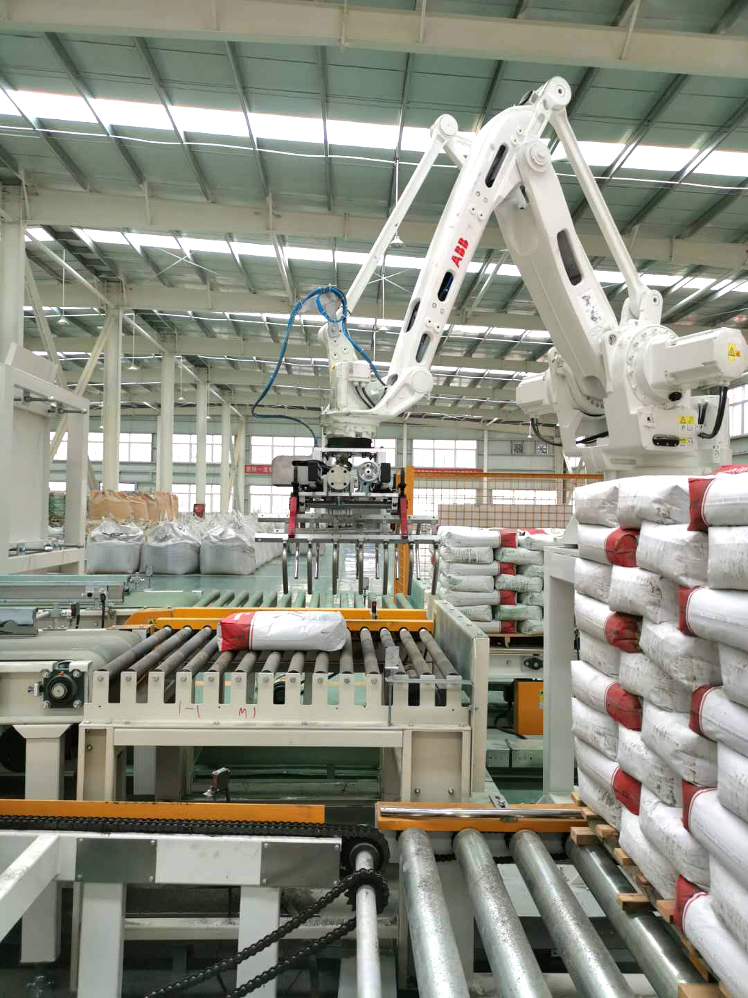 ?大廣金剛砂地坪材料  新鄉自動化工廠！